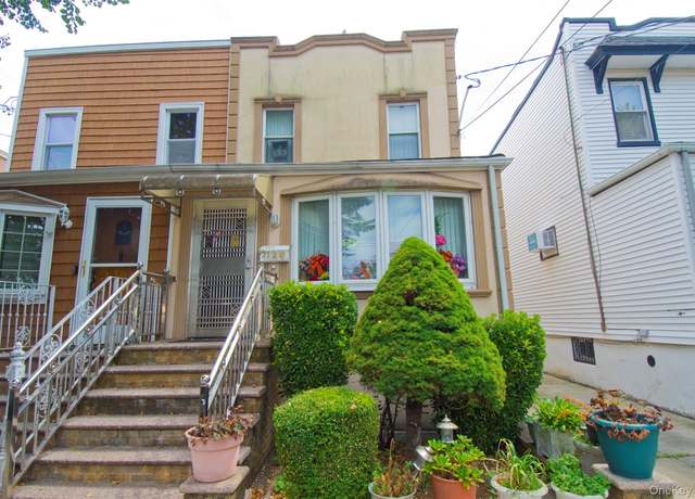 Property at 71-28 66th Dr, Middle Village, NY 11379, 3 beds, 2.5 baths