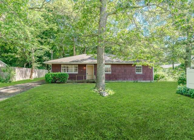 Property at 96 Norfleet Ln, Coram, NY 11727, 3 beds, 1 bath