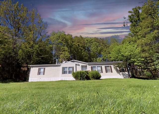 Property at 74 Pine Dr, Bloomingburg, NY 12721, 3 beds, 2 baths