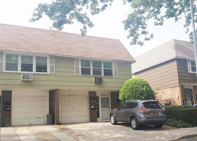 Property at 240-29 68th Ave #14, Douglaston, NY 11362, 6 beds, 3.5 baths