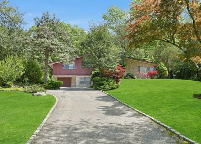 Property at 57 Virginia Ln, Thornwood, NY 10594, 3 beds, 4 baths