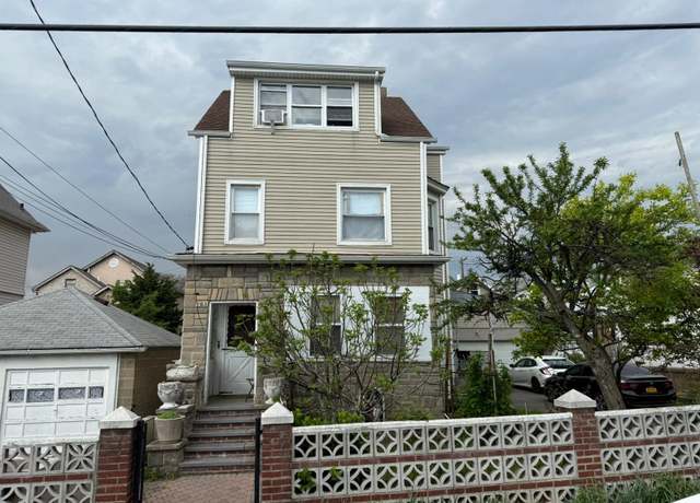 Property at 163 Villa Ave, Yonkers, NY 10704, 5 beds, 2 baths
