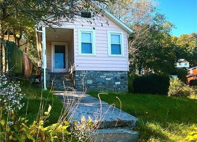 Property at 14 Entrance Way, Mahopac, NY 10541, 2 beds, 1.5 baths