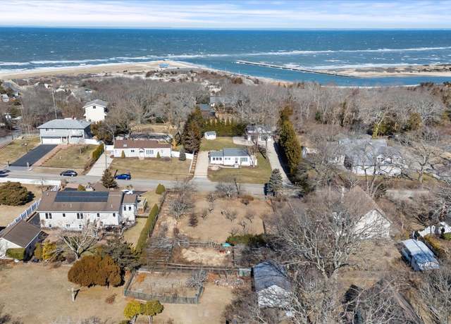 Property at 255 East Rd, Mattituck, NY 11952