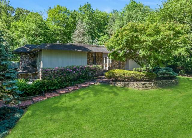Property at 15 Wagon Wheel Dr, New City, NY 10956, 5 beds, 4 baths