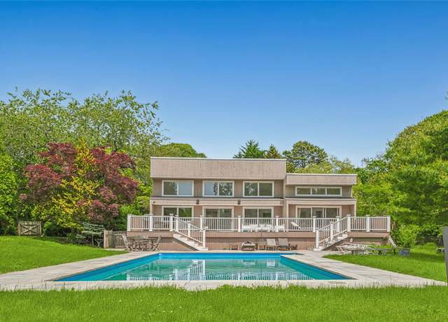 Property at 251 Sebonac Rd, Southampton, NY 11968, 4 beds, 3.5 baths
