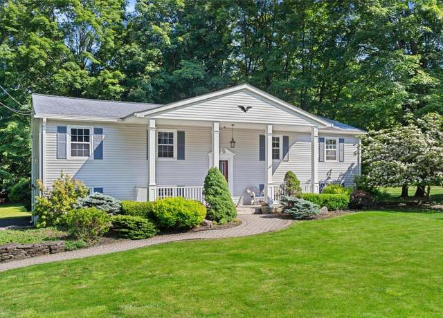 Property at 8 Adrianne Dr, Highland Mills, NY 10930, 4 beds, 2.5 baths