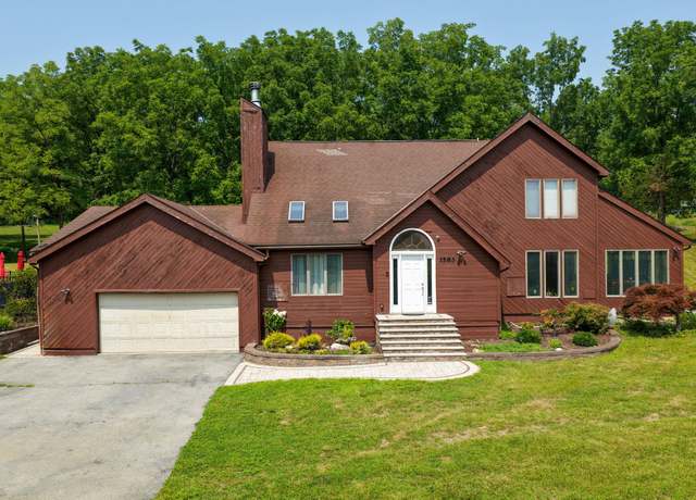 Property at 1583 Mountain Rd, Middletown, NY 10940, 4 beds, 2.5 baths