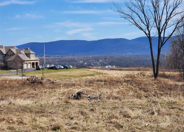 Property at 1 Chelsea View Ter, Newburgh, NY 12550