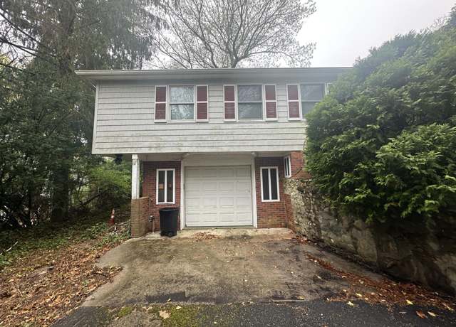 Property at 5 Murray Hill Rd, Sound Beach, NY 11789, 3 beds, 1 bath