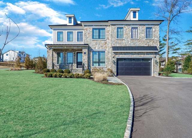 Property at 1 Sequoia Cir, Manhasset, NY 11030, 4 beds, 4.5 baths