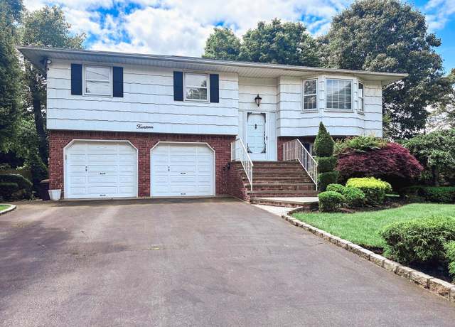 Property at 14 Scott St, Dix Hills, NY 11746, 3 beds, 2 baths