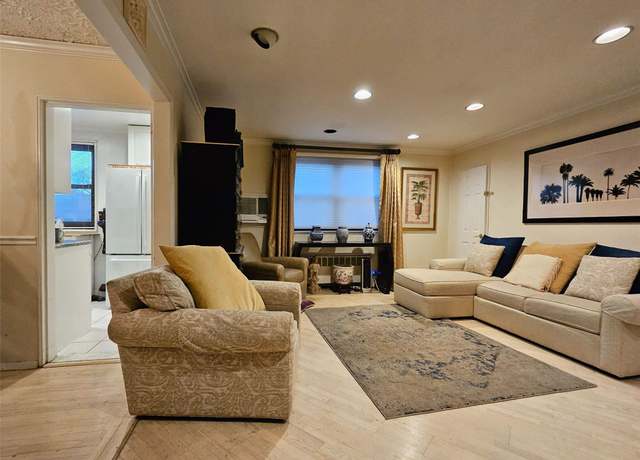 Property at 61-26 245th Pl Unit F-2, Douglaston, NY 11362, 2 beds, 1 bath