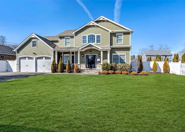 Property at 203 Overton St, Deer Park, NY 11729, 5 beds, 2.5 baths