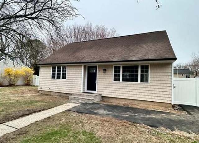 Property at 7 Highview Ln, Ridge, NY 11961, 4 beds, 2 baths