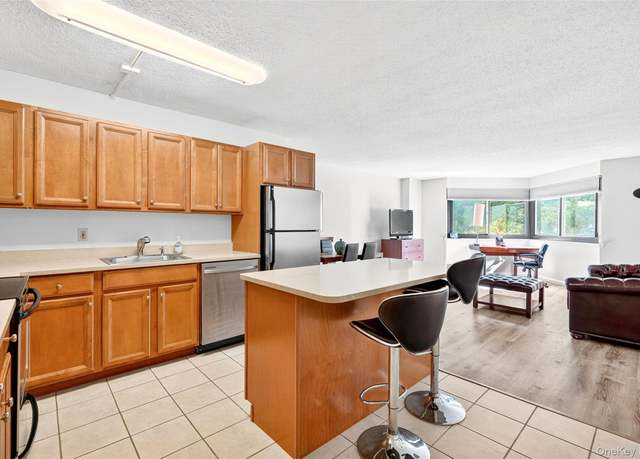 Property at 5 Barker Ave #206, White Plains, NY 10601, 1 bed, 1 bath