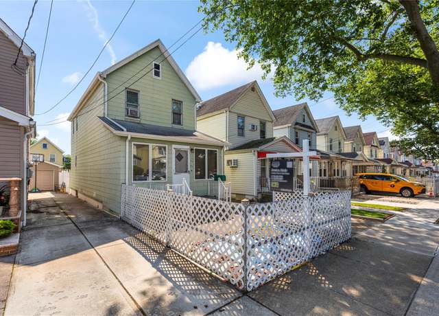 Property at 89-25 201st St, Hollis, NY 11423, 3 beds, 1.5 baths