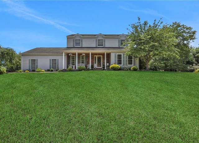 Property at 159 Holmes Rd, Newburgh, NY 12550, 4 beds, 2.5 baths