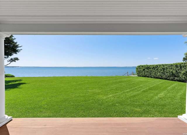 Property at 2100 Park Ave, Mattituck, NY 11952, 5 beds, 3.5 baths