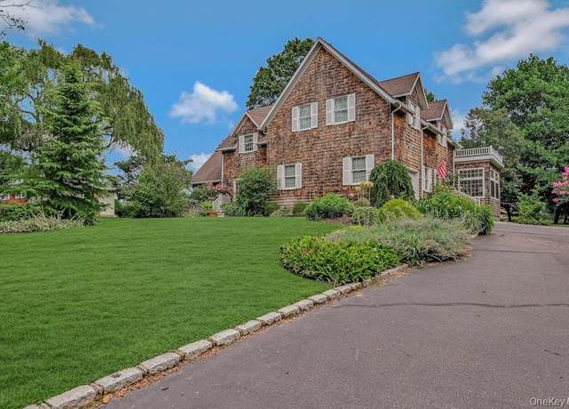 Property at 1000 Green Hill Ln, Greenport, NY 11944, 4 beds, 2.5 baths