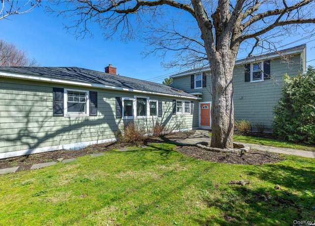 Property at 188 W Main St, Oyster Bay, NY 11771, 4 beds, 3 baths