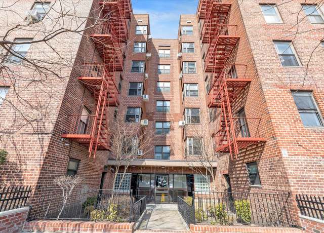 Property at 88-11 Northern Blvd #211, Jackson Heights, NY 11372, 2 beds, 1 bath