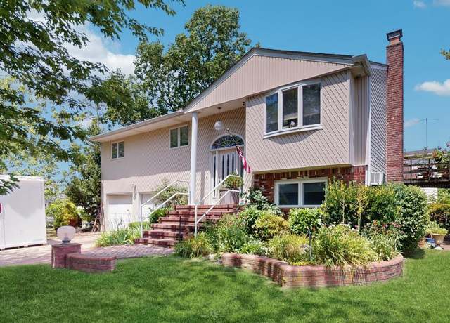 Property at 336 Thompson Ave, Oceanside, NY 11572, 4 beds, 2.5 baths
