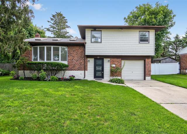 Property at 19 Edna Dr, Syosset, NY 11791, 4 beds, 2 baths