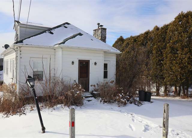 Property at 15 Vernon Dr, Carmel, NY 10512, 3 beds, 1 bath