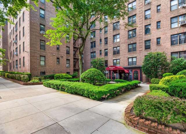 Property at 83-05 98th St Unit 4G, Woodhaven, NY 11421, 2 beds, 1 bath