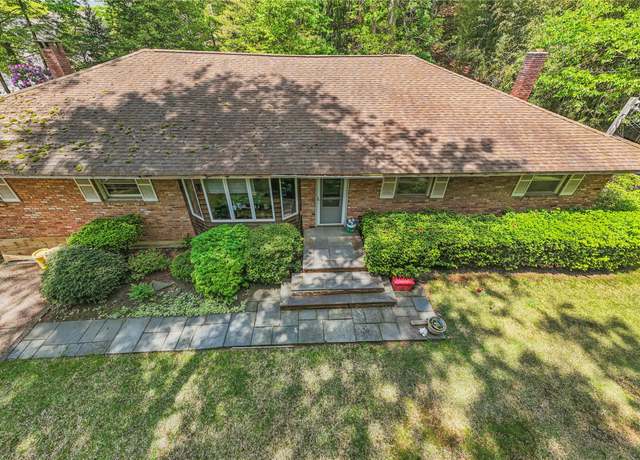 Property at 17 Woodbury Rd, Woodbury, NY 11797, 3 beds, 2 baths