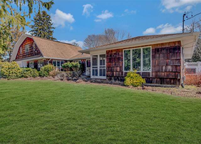 Property at 1085 Gin Ln, Southold, NY 11971, 4 beds, 4 baths
