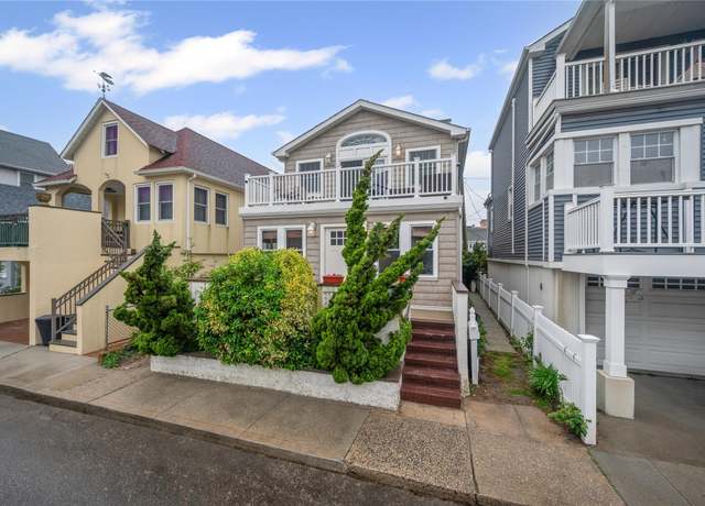 Property at 49 Oregon St, Long Beach, NY 11561, 4 beds, 2 baths