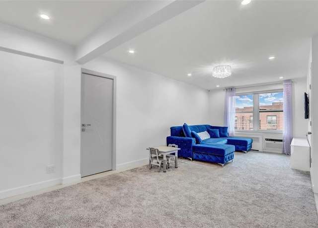 Property at 100-25 Queens Blvd Unit 7M, Forest Hills, NY 11375, 1 bath