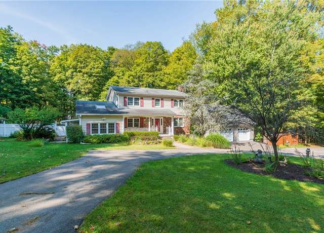 Property at 36 Boulder Dr, Cornwall, NY 12553, 3 beds, 2.5 baths