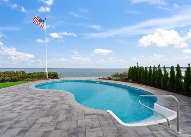 Property at 15 Oak Point Dr N, Bayville, NY 11709, 4 beds, 4 baths