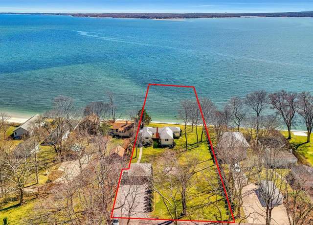 Property at 105 Lockitt Dr, Jamesport, NY 11947, 3 beds, 3 baths