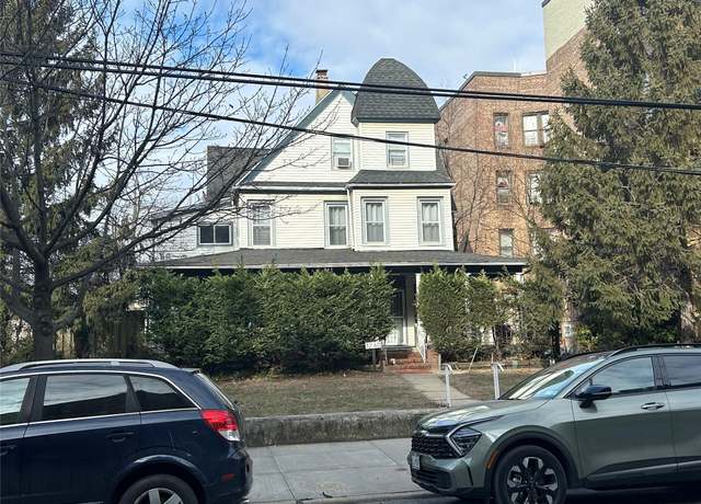 Property at 1260 Central Ave, Far Rockaway, NY 11691, 8 beds, 4 baths