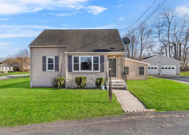 Property at 177 Williams St, Port Ewen, NY 12466, 3 beds, 1 bath