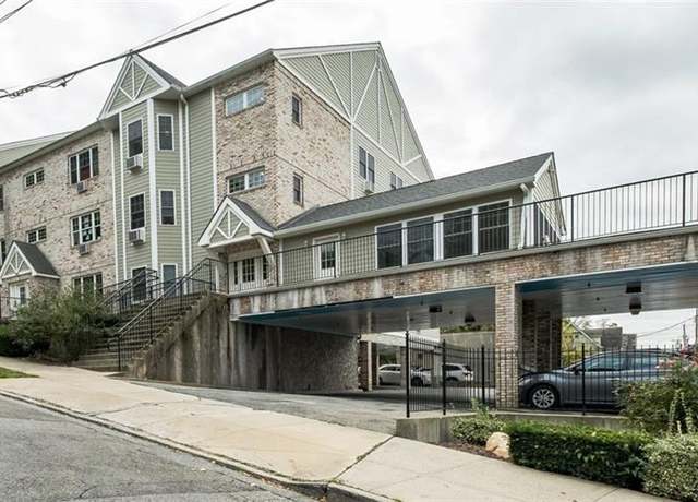 Property at 304 Warburton Ave Unit 3A, Yonkers, NY 10701, 3 beds, 2 baths