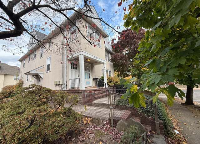Property at 141 Centre St, Mount Vernon, NY 10552, 5 beds, 3 baths