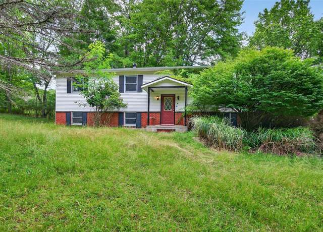 Property at 6 Pine Ave, Mountain Dale, NY 12763, 4 beds, 2.5 baths