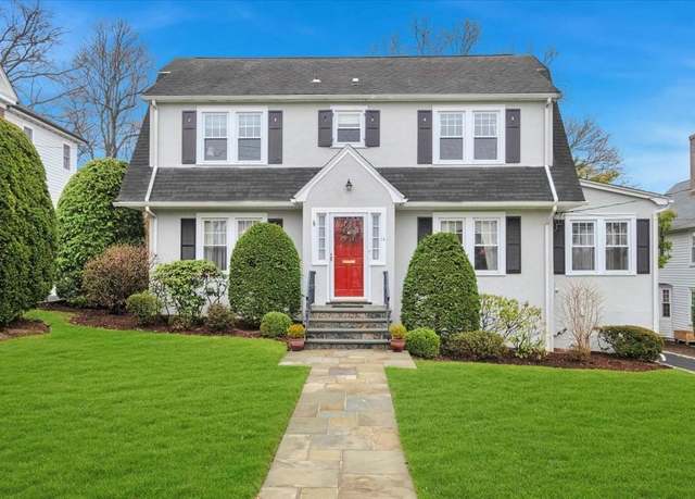 Property at 14 Stratford Rd, Scarsdale, NY 10583, 4 beds, 2.5 baths