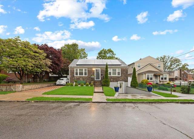 Property at 254 Hyatt Ave, Yonkers, NY 10704, 4 beds, 2 baths