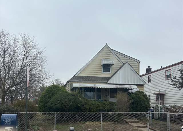 Property at 104-03 184 St, Jamaica, NY 11412, 3 beds, 2 baths