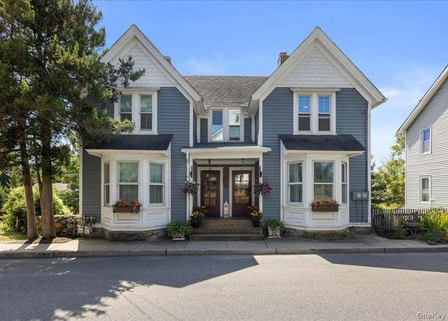 Property at 26 High St, Warwick, NY 10990, 4 beds, 4 baths