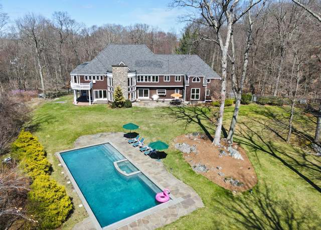 Property at 26 Hemlock Hls, Chappaqua, NY 10514, 5 beds, 6.5 baths