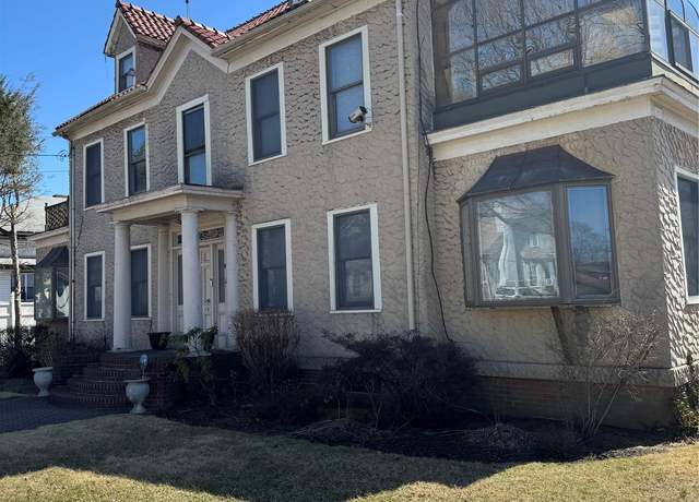 Property at 19404 NW 110th Rd, Saint Albans, NY 11412, 5 beds, 5 baths