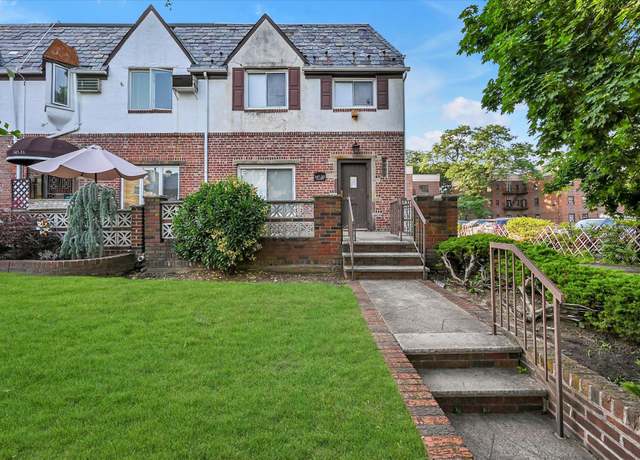 Property at 147-33 72nd Dr, Kew Garden Hills, NY 11367, 4 beds, 3.5 baths