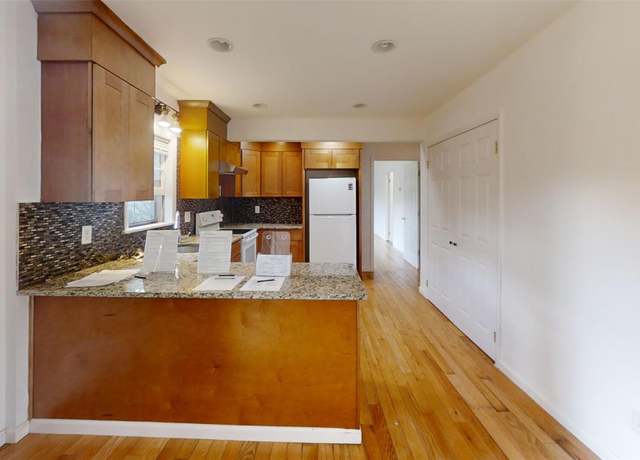Property at 15 Old Oregon Rd, Cortlandt Manor, NY 10567, 3 beds, 2 baths